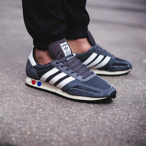 adidas la trainer year.